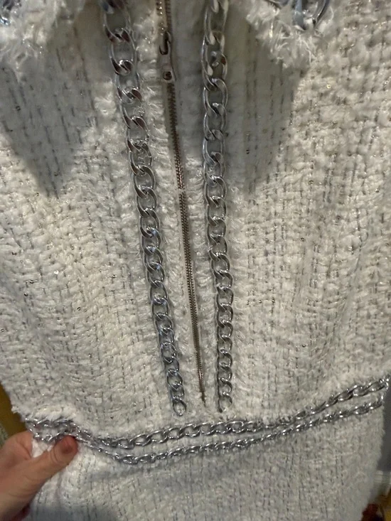 Alice + Olivia White Tweed Mini Dress with Silver Chain Trim size 4 - Picture 3 of 4